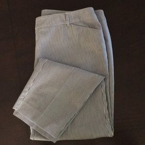 Ladies Charter Club Navy/White Striped Ankle Pants